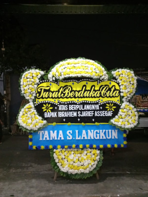 Papan Bunga Duka di Tenggarong Seberang